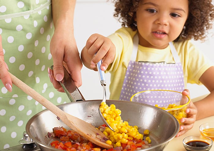 Little Zak's Academy | Cooking With Kids: 8 Reasons You Should Be Doing It Little Zak's Academy | Cooking With Kids: 8 Reasons You Should Be Doing It